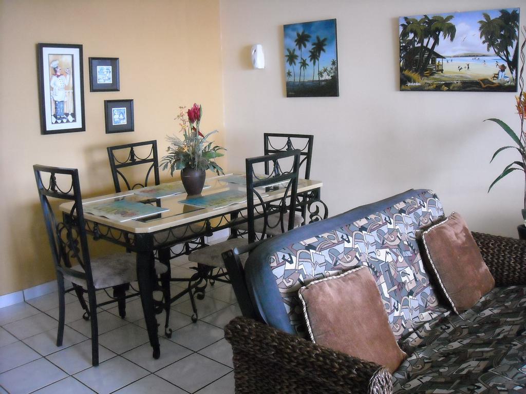 Ocean Front Apartment Luquillo Extérieur photo