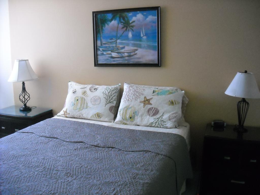 Ocean Front Apartment Luquillo Extérieur photo