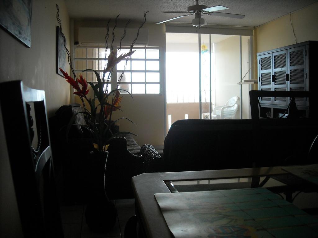 Ocean Front Apartment Luquillo Extérieur photo