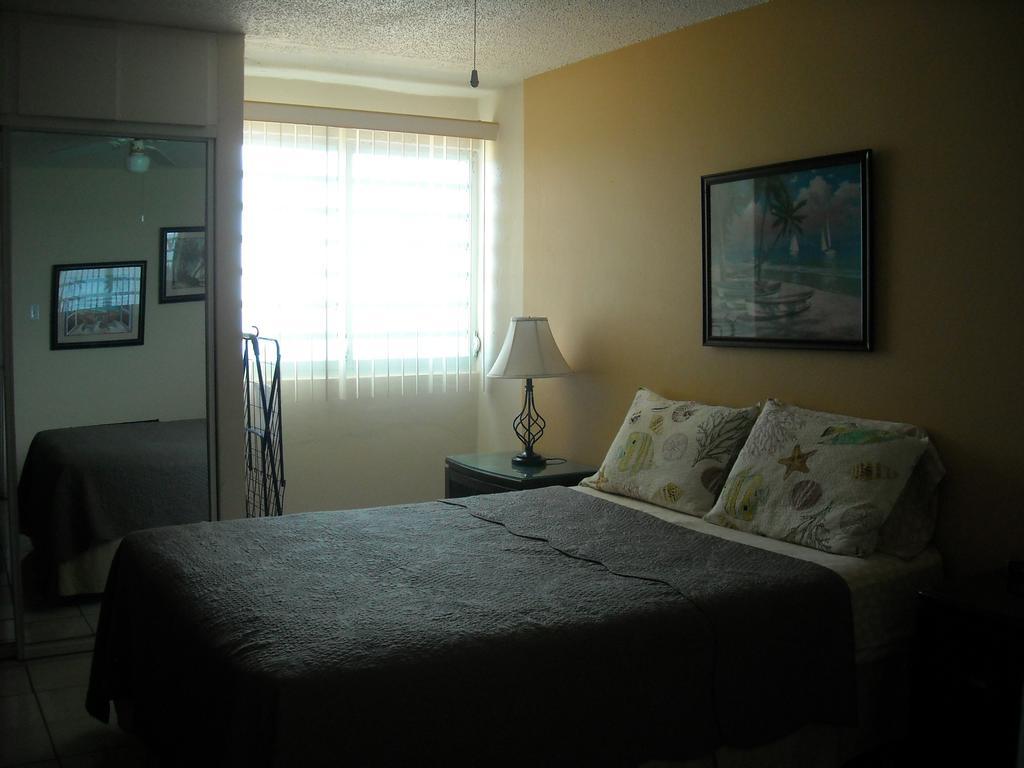 Ocean Front Apartment Luquillo Extérieur photo