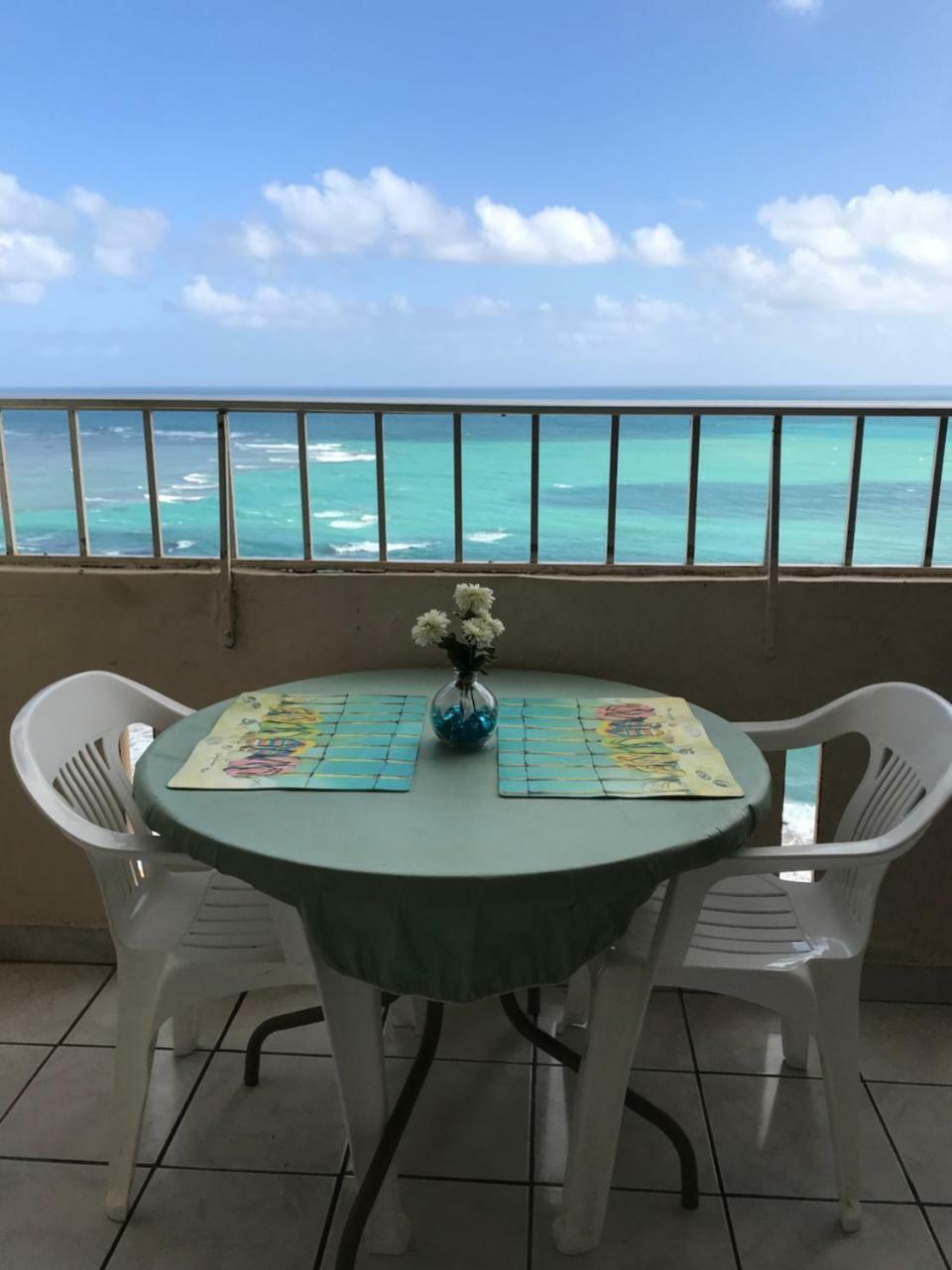 Ocean Front Apartment Luquillo Extérieur photo